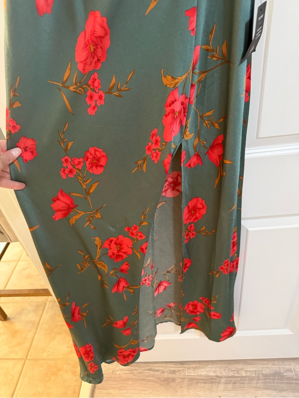 Lulus floral dress with cutout size large nwt - Picture 6 of 6